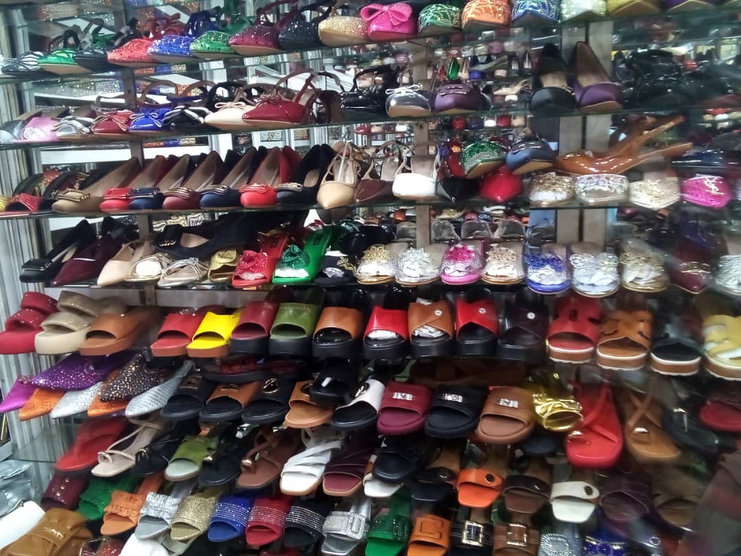 Shoe